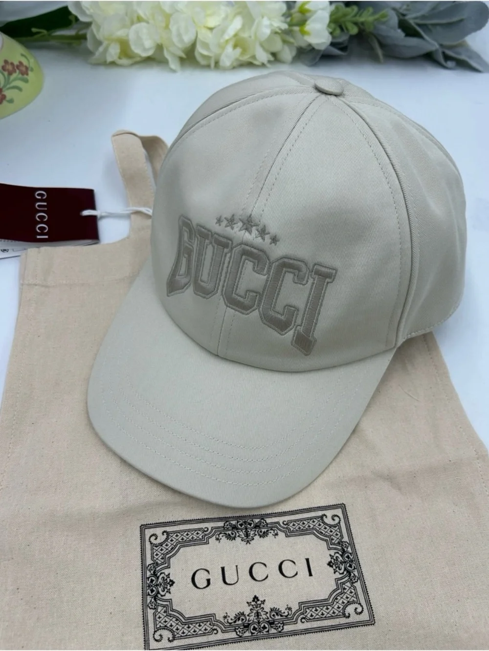 Unisex, Gucci, cotton embroidered logo baseball cap size medium adjustable